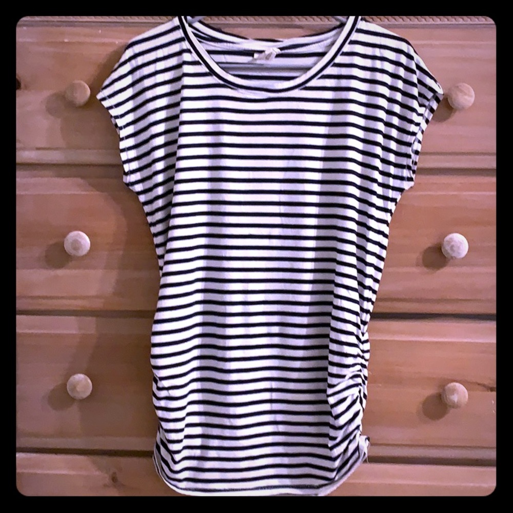 Super soft maternity tee